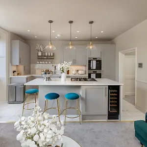 Siddons House Luxury Centre Two-floor Apartment Bath